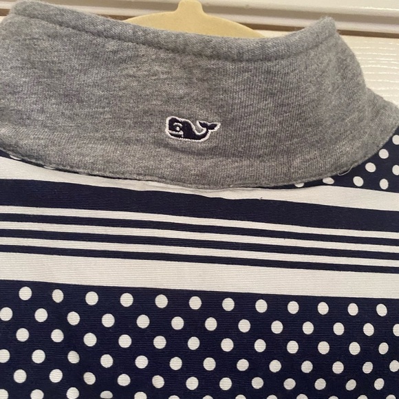 Vineyard Vines 1/4 Zip Sweatshirt - Picture 6 of 9